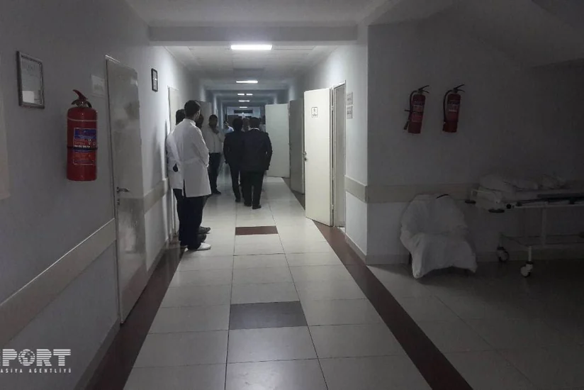 Aquavita zavodunun işçisi hündürlükdən yıxılaraq ağır xəsarət alıb