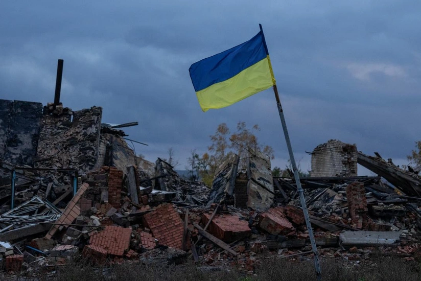 Rusiya Donetskin kəndini atəşə tutub, yaralananlar var
