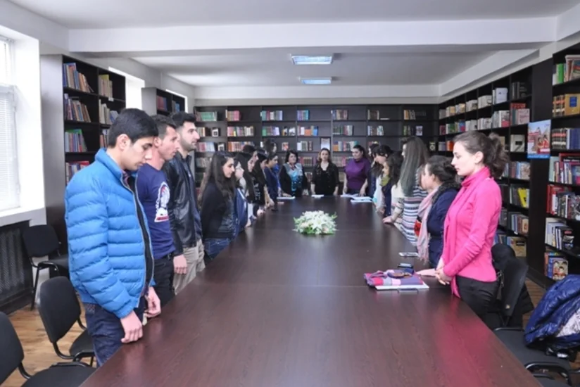 ​ADU-da 31 mart - Azərbaycanlıların Soyqırımı Gününə həsr olunmuş dəyirmi masa keçirilib