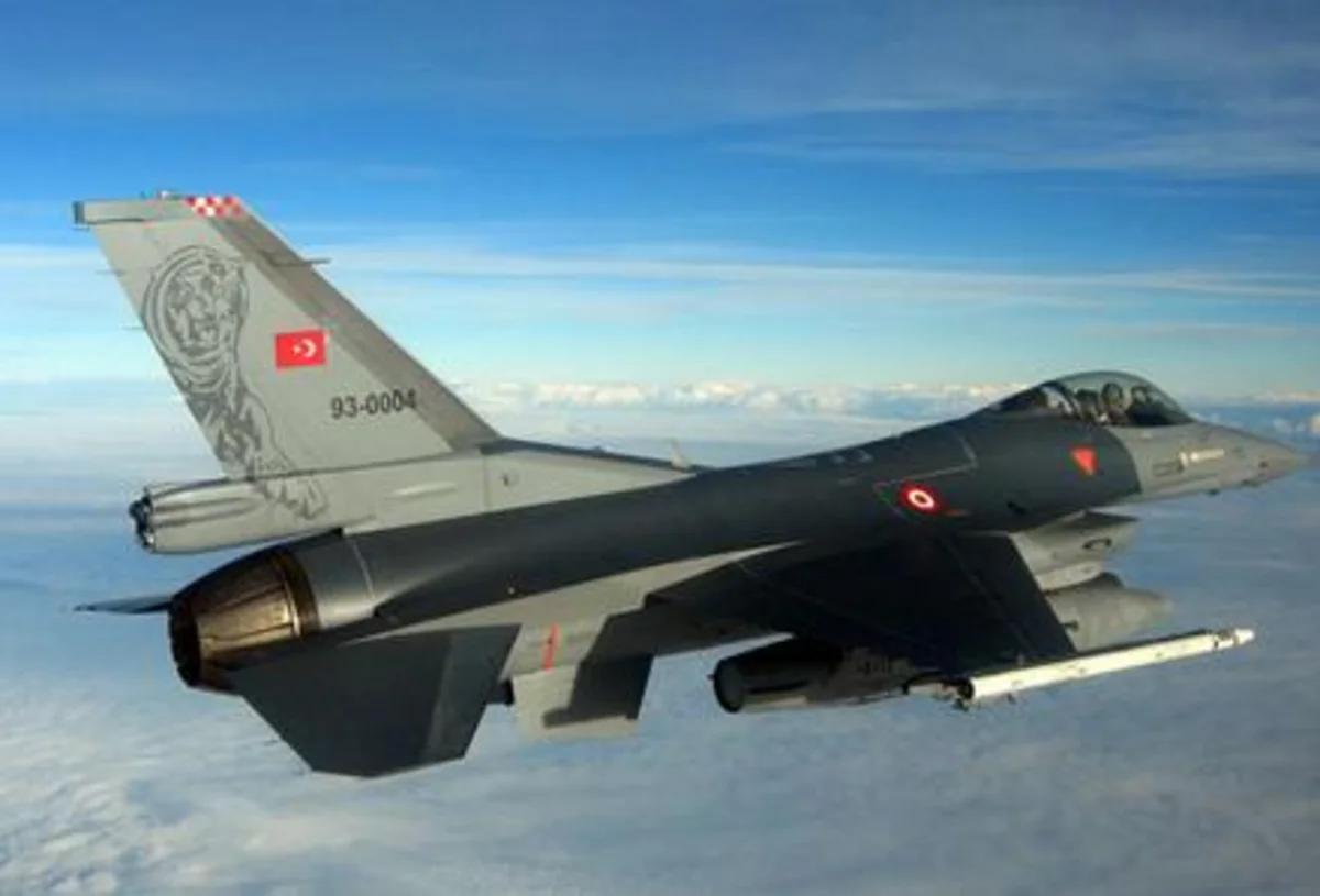 ​Türkiyə ordusu PKK-nın xeyli miqdarda silah-sursatını məhv edib