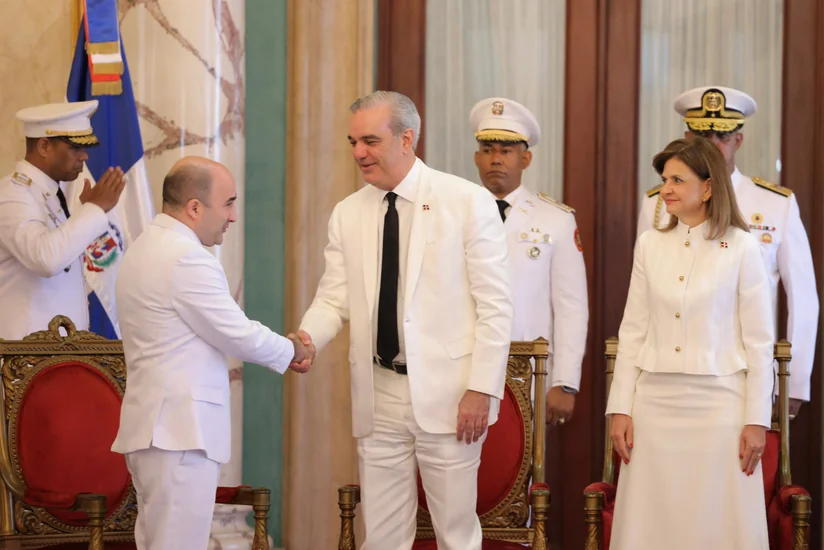 Azerbaijani Ambassador presents credentials to President of Dominican Republic