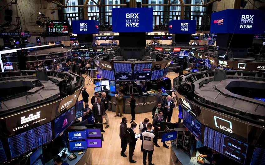 Биржевые индексы США снизились после рекордного роста 9 апреля