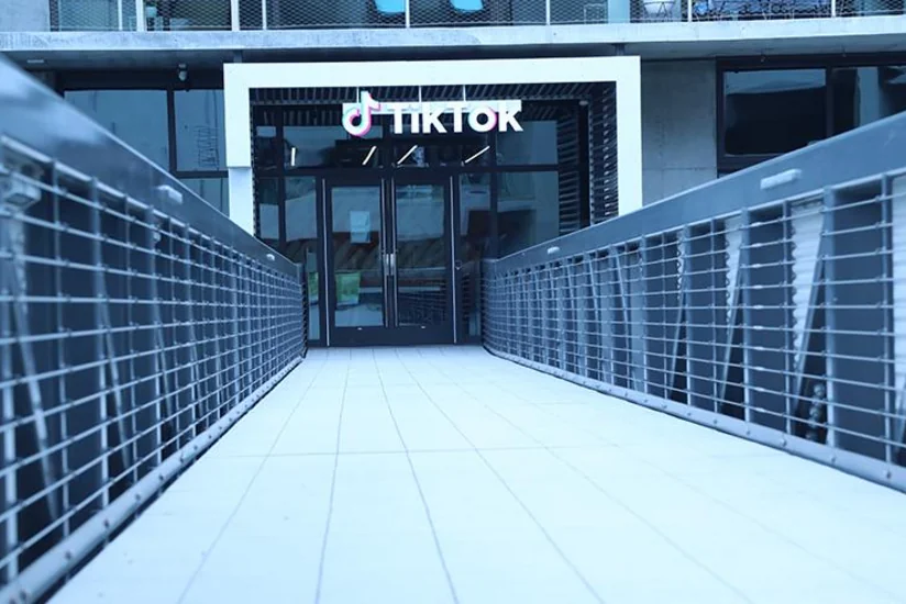 Компания Centricus подала запрос на покупку части соцсети TikTok