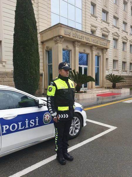 Yol polislərinin yeni geyim forması nümayiş etdirilib