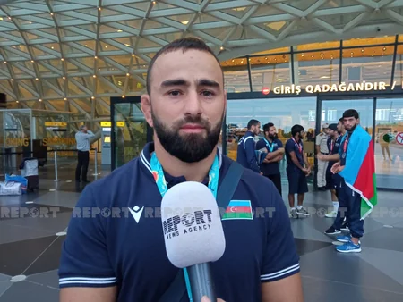 Dünya çempionatında uğurla çıxış etmiş çimərlik güləşi üzrə milli Vətənə qayıdıb