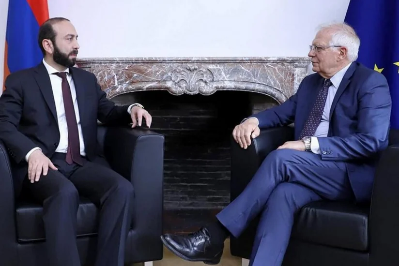 Armenian FM, EU foreign policy chief meet on sidelines of OSCE foreign ministers' meeting