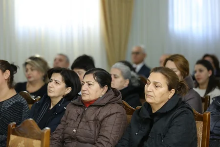 Deputatlığa namizəd Rauf Nağıyev seçicilərlə görüşüb