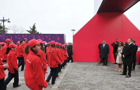 Prezident İlham Əliyev Novruz bayramı münasibətilə ümumxalq şənliyində iştirak edib
