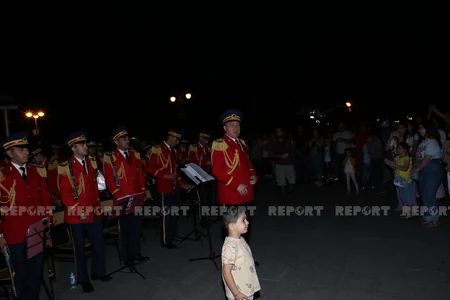 Bakıda hərbi orkestrlərin çıxışları maraqla qarşılanıb