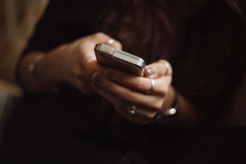 Sərt karantin dövründə 17 milyon SMS-ə mənfi cavab verilib