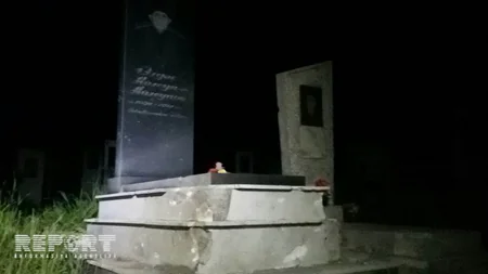 ​Ermənistanın atdığı top mərmiləri nəticəsində Tərtərdə qəbirlər dağılıb - FOTO