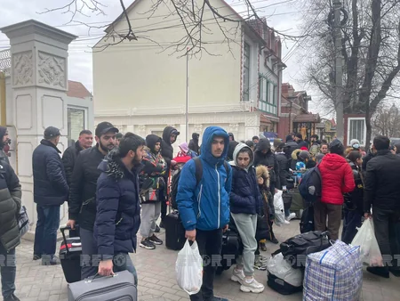 Next group of Azerbaijanis crossing from Ukraine to Moldova leaves for homeland