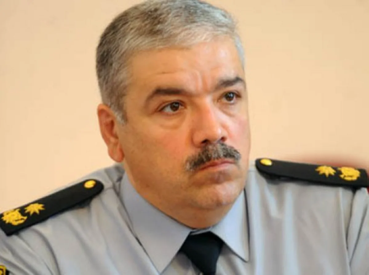 Emin Şəkinski kollektivə təqdim olunub