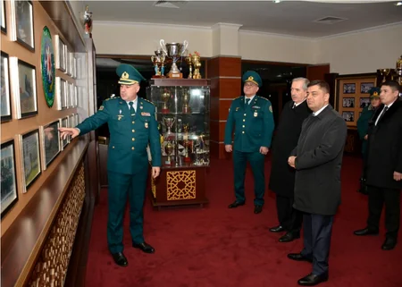 DSX rəisi azad edilən ərazilərdə sərhədlərin müdafiəsi üçün görülən işlər barədə Özbəkistanı məlumatlandırıb