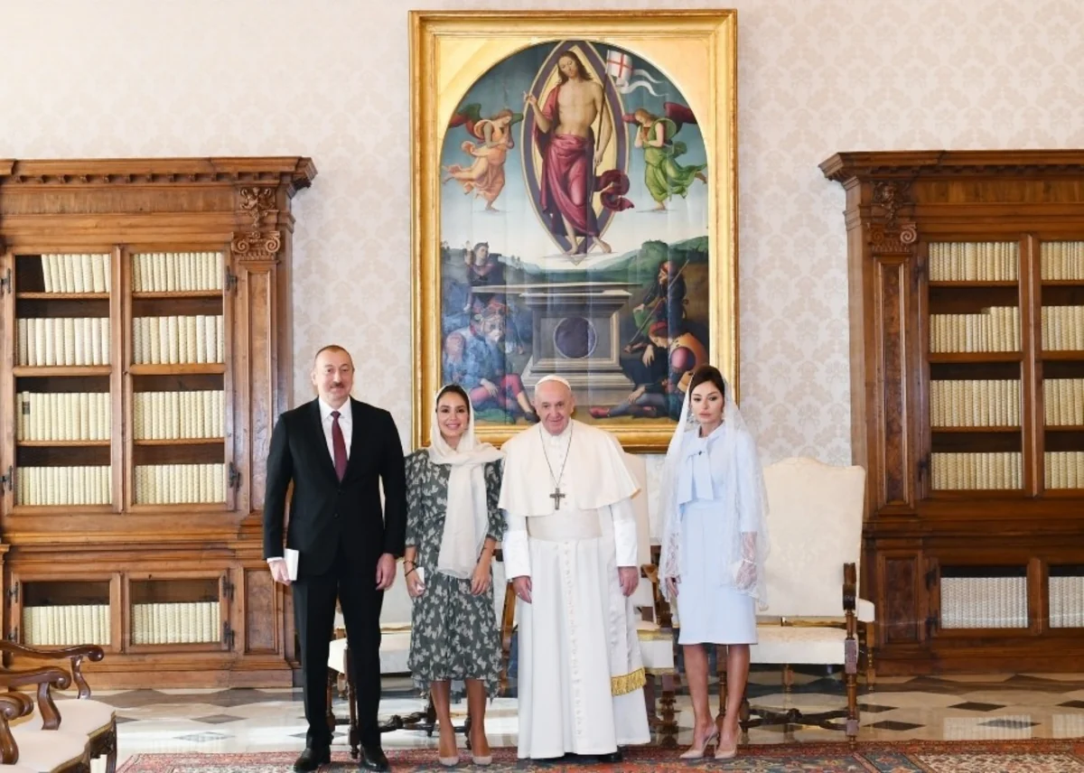 Prezident İlham Əliyev Vatikanda Papa Fransisk ilə görüşdü - FOTO - YENİLƏNİB
