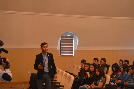 Gəncədə “QHT Məktəbi”nin təqdimatı keçirilib