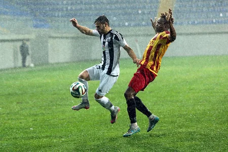​Premyer Liqa: Neftçi autsayder Rəvana öz meydanında məğlub olub