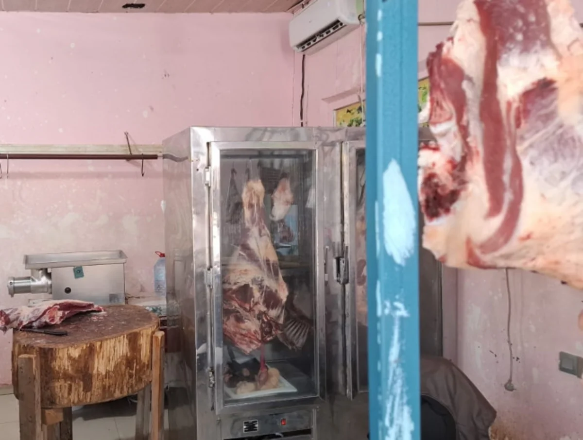 22 heyvan kəsimi və ət satışı məntəqəsində nöqsanlar aşkarlanıb