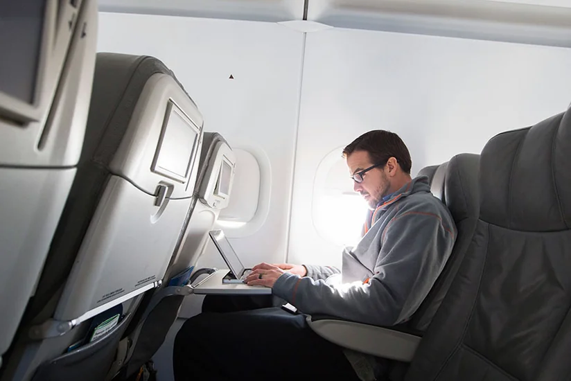 Avropadan ABŞ-a təyyarə ilə elektronika cihazları gətirmək qadağan oluna bilər