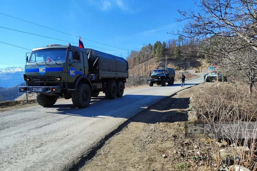 По дороге Ханкенди-Лачын беспрепятственно проехал 71 автомобиль российских миротворцев