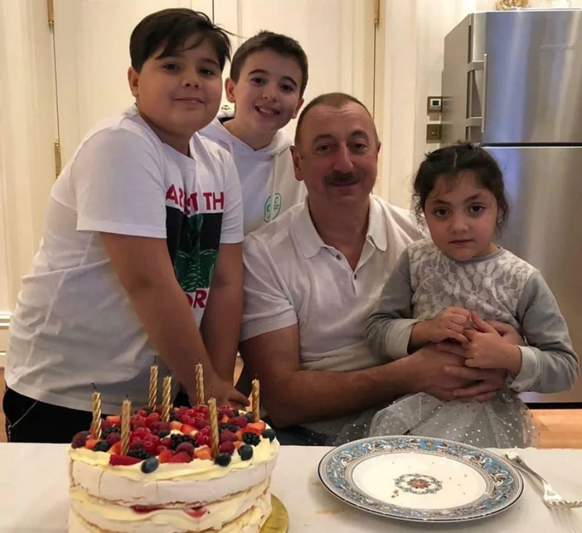 Leyla Əliyeva: Prezidentimizə və bütün Azərbaycan xalqına Allahdan cansağlığı, xoşbəxtlik və uğurlar diləyirəm - FOTO