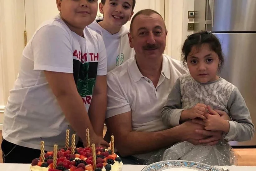 Leyla Əliyeva: Prezidentimizə və bütün Azərbaycan xalqına Allahdan cansağlığı, xoşbəxtlik və uğurlar diləyirəm - FOTO