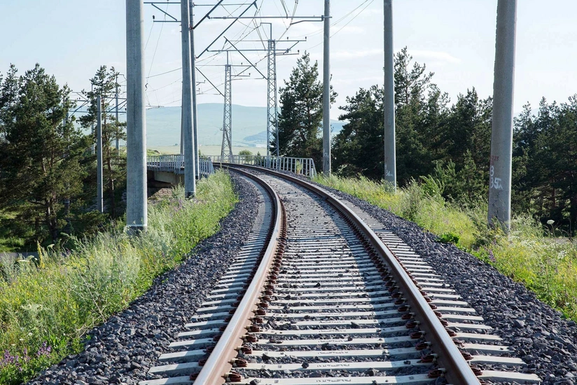 Bakı-Sumqayıt dəmir yolu xətti avtomobil yolu ilə kəsişməyəcək