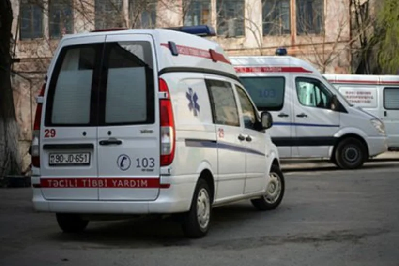 Bakıda sükan arxasında infarkt keçirən sürücü bank işçisini vuraraq öldürüb