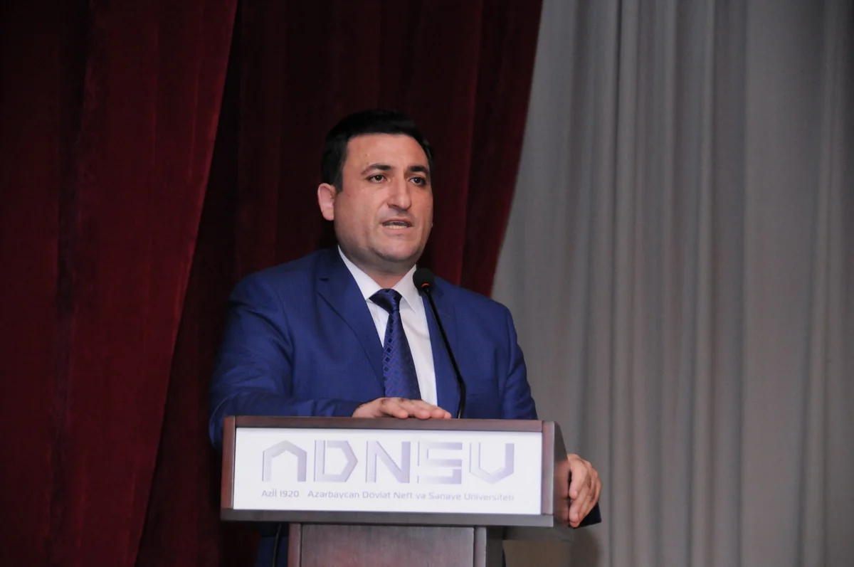 ADNSU-da keçmiş məzunlarla görüş keçirilib