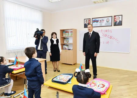 Prezident İlham Əliyev Bakıdakı 311 nömrəli orta məktəbin yeni binasının açılışında iştirak edib