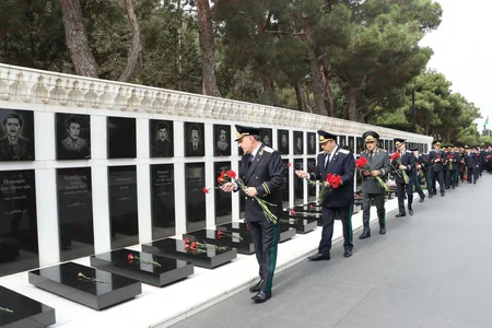 Prokurorluq orqanlarının xidməti fəaliyyətdə fərqlənən əməkdaşları mükafatlandırılıb