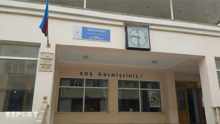 36 saylı Xətai dördüncü seçki dairəsinin 4 saylı seçki məntəqəsində səsvermə davam edir