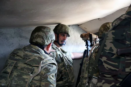 Baş nazirin müavini və müdafiə naziri cəbhəboyu zonada olub