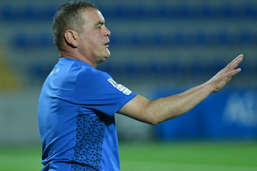 Kəpəzin baş məşqçisi və Neftçinin futbolçusu cəzalandı