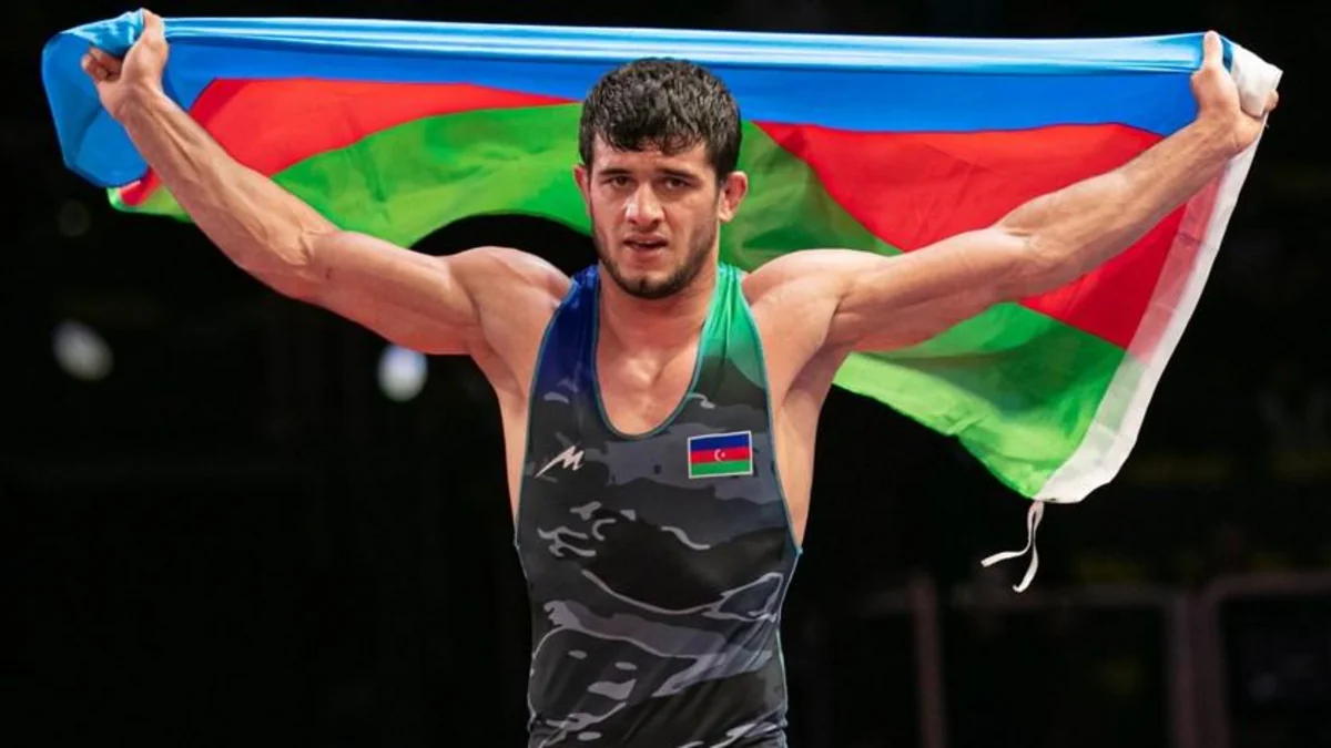 Azərbaycan güləşçisi erməniyə qalib gələrək finala yüksəlib və olimpiadaya lisenziya əldə edib