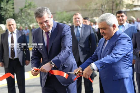 ​SOCAR prezidenti neftçilərə yeni mənzillərin orderlərini təqdim edib