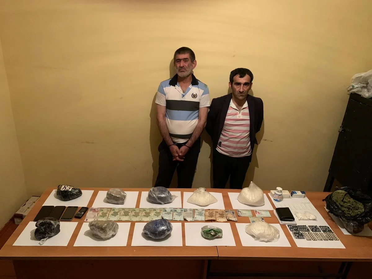 В принадлежащем Бакпорту автомобиле найдены наркотики