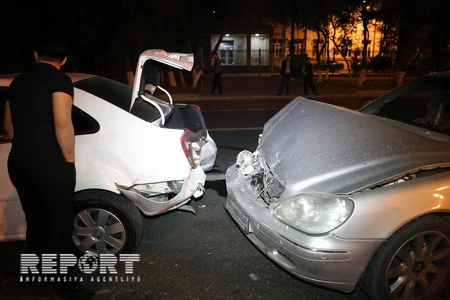 Bakıda qadın sürücü zəncirvari yol qəzasına səbəb olub - FOTO - VİDEO - YENİLƏNİB