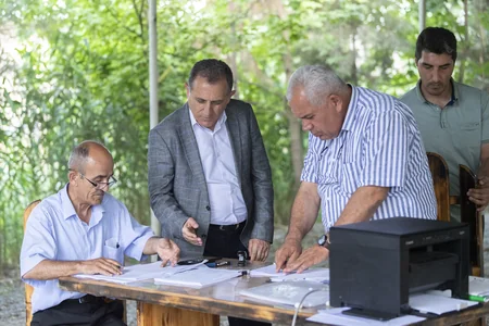 Azərbaycanda tədarük məntəqələrinə 290 ton yaş barama təhvil verilib