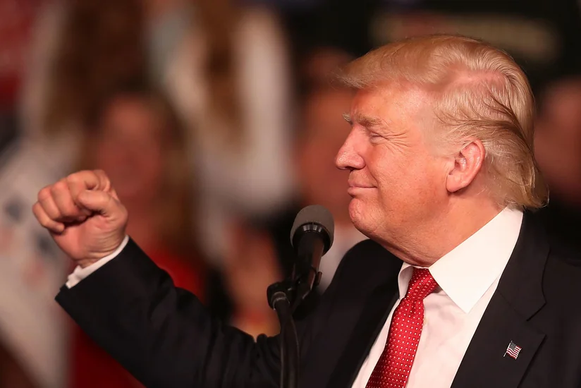 Tramp İranın zərbələrinə münasibət bildirib: Hər şey qaydasındadır