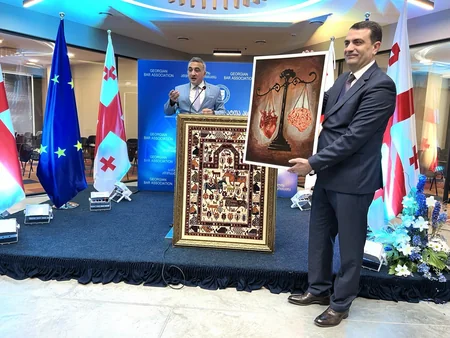 Vəkillər Kollegiyasının nümayəndə heyəti Gürcüstanda Vəkillər Evinin açılışında iştirak edib