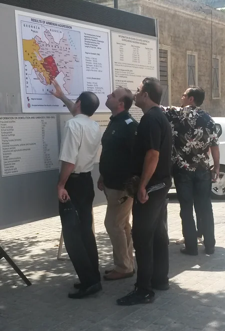 ​İçərişəhərdə Ermənistanın Azərbaycana hərbi təcavüzü haqqında elektron lövhə yerləşdirilib
