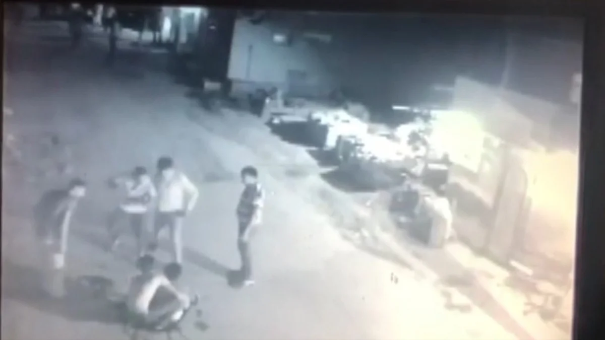 Abşeronda su filtiri satan firma işçiləri ilə yerli sakinlər arasında kütləvi dava olub - FOTO