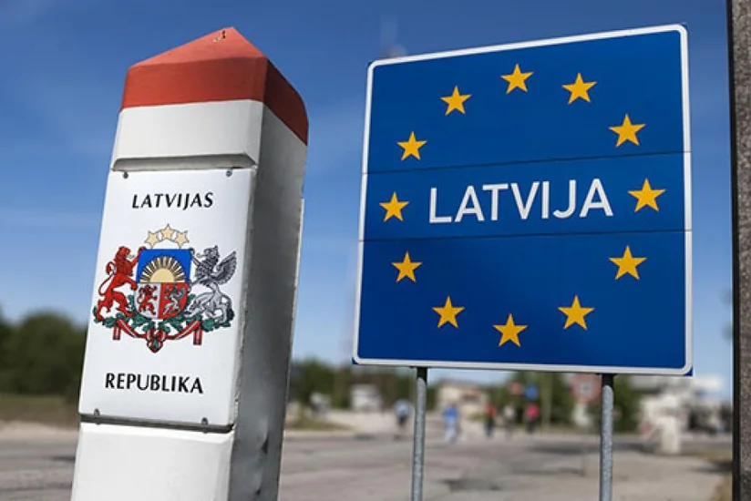 Латвия объявила режим ЧС на пунктах пропуска на границе с РФ