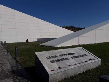 Quba Soyqırımı Memorial Kompleksində soyqırımı qurbanları anılır