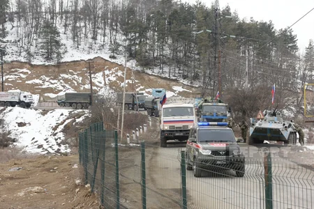 По дороге Ханкенди-Лачын беспрепятственно проехали 78 автомобиля российских миротворцев