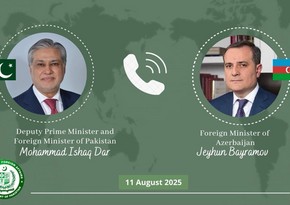Azerbaijani, Pakistani FMs discuss economic ties development