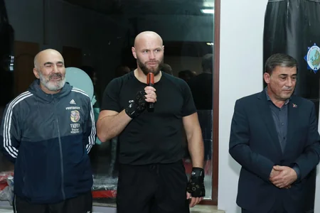 Almaniyada Diaspor Boks Liqasının idman zalı və “Ana dili” məktəbi açılıb