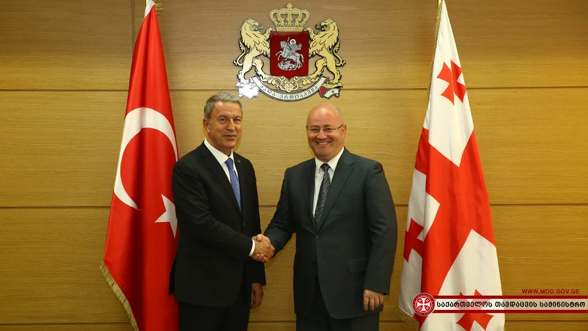 Tbilisidə Gürcüstan-Türkiyə-Azərbaycan üçtərəfli hərbi əməkdaşlığın genişləndirilməsi məsələsi müzakirə olunub