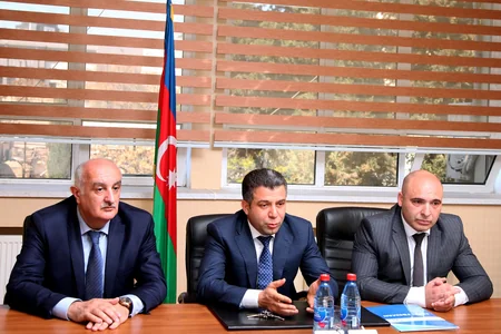 “Azəriqaz”da Ümumdünya Əməyin Mühafizəsi Günü münasibəti ilə yığıncaq keçirilib